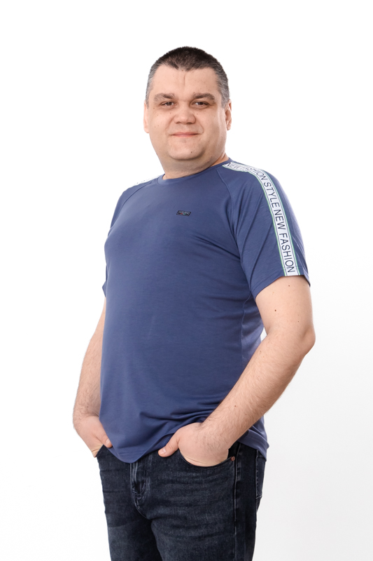 Футболка чоловіча
